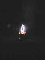 fireworks4.jpg (8658 bytes)
