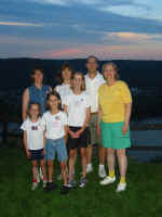 grecula family.jpg (73652 bytes)