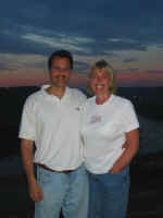 john and pam.jpg (44523 bytes)