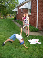 silly girls.jpg (81372 bytes)