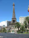 vegas paris.jpg (60078 bytes)